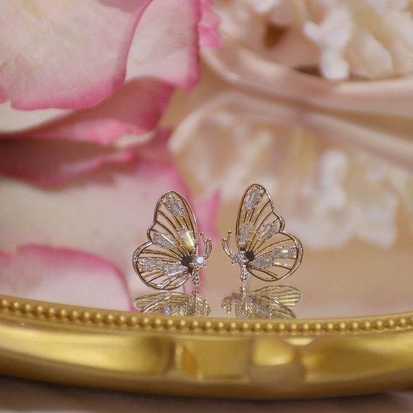 NEW 14K Gold Plated Diamond Butterfly Earrings - Picture 4 of 13